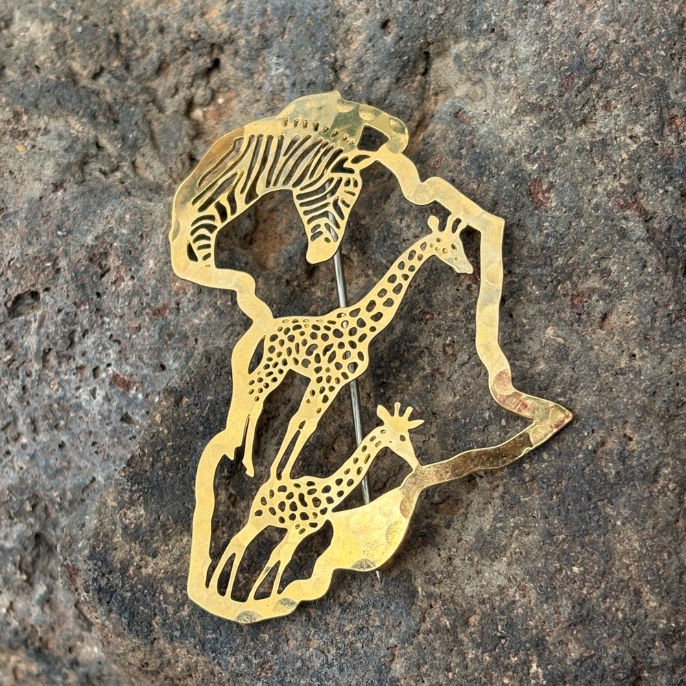 14k Gold Plated Designer Wild Byrde Africa Animal Vintage Statement Brooch Pin
